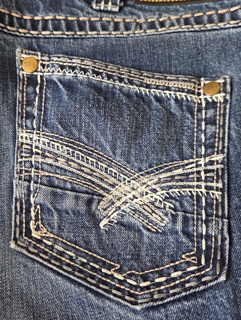 Rock 47 by Wrangler Relaxed Boot Jeans - Picture 10 of 16